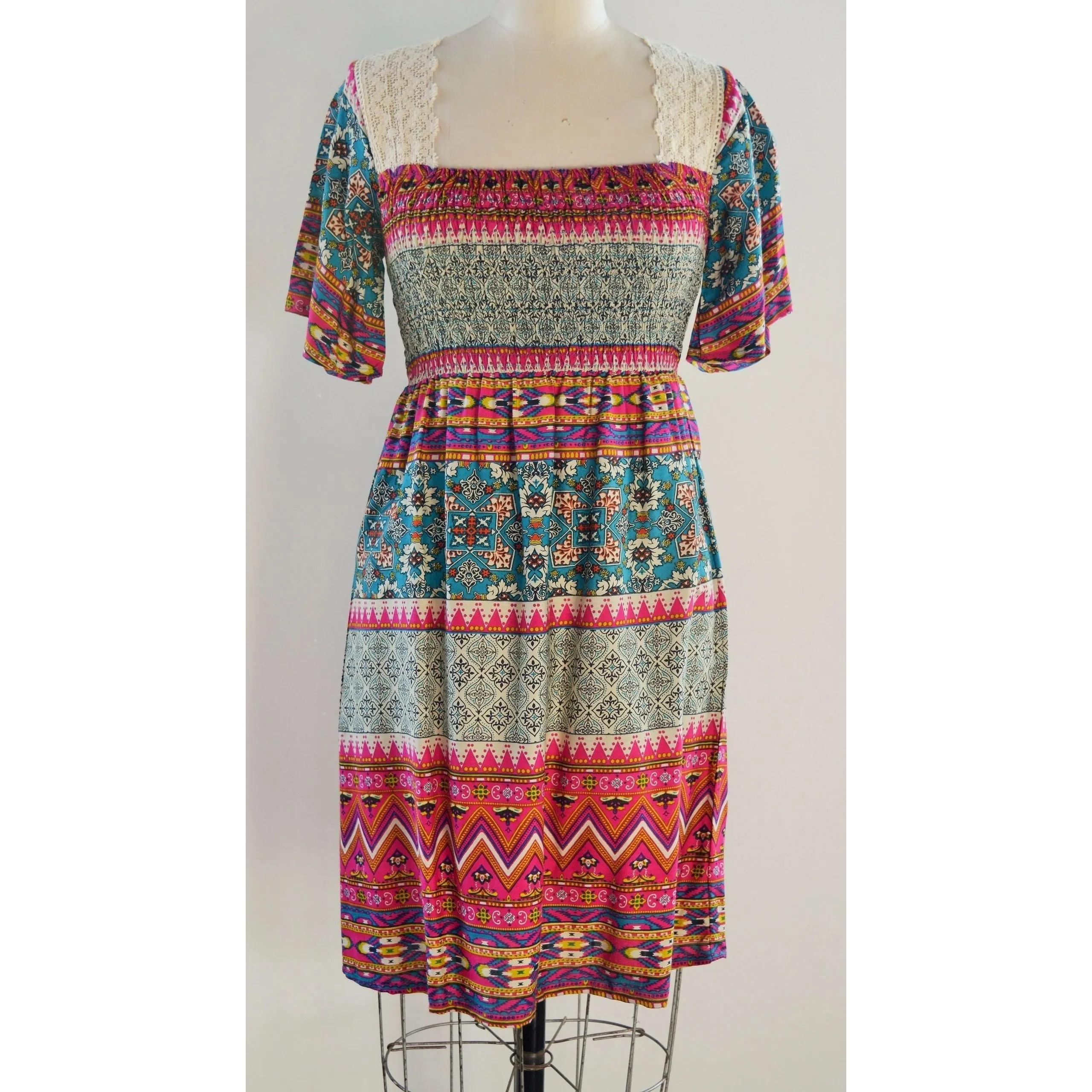 Adini Printed & Crochet Bohemian Baby Doll Elastic Waist Tunic Dress