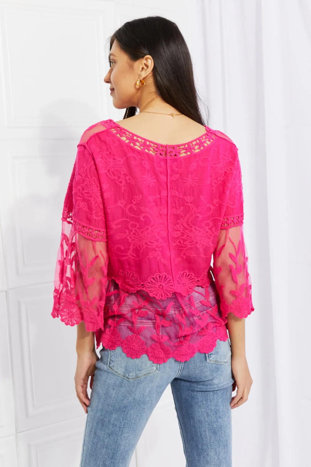 Davi & Dani Lace Oasis Top