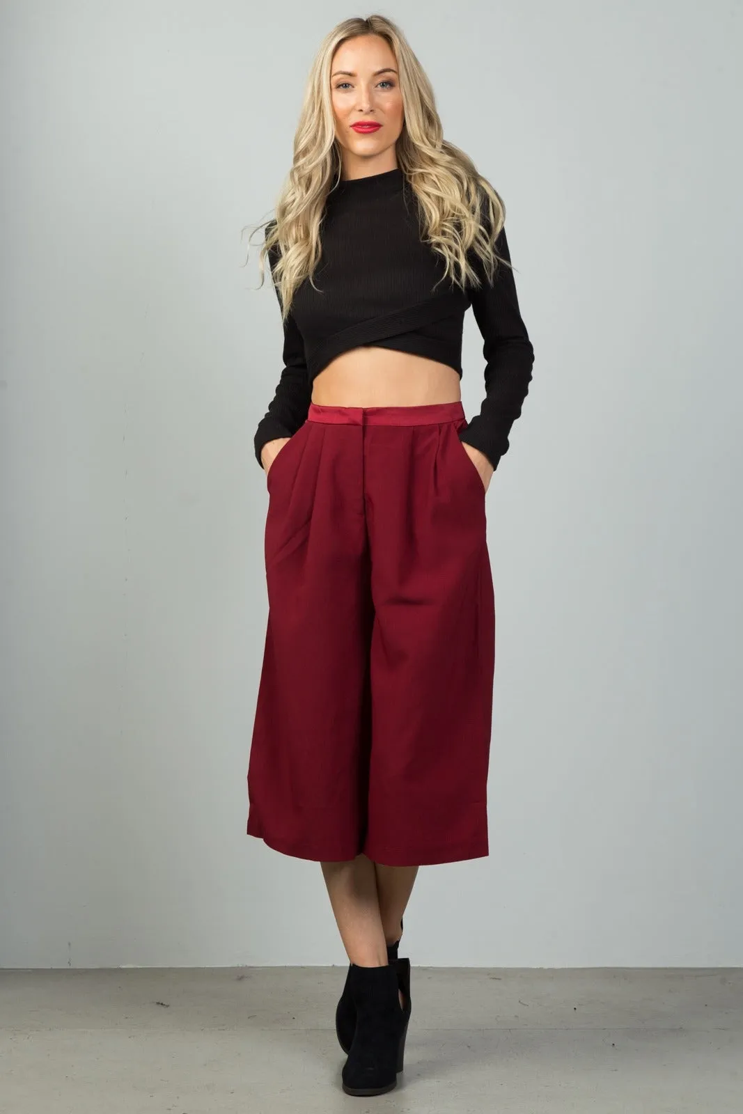 Ladies fashion burgundy pleat detail wide leg culottes