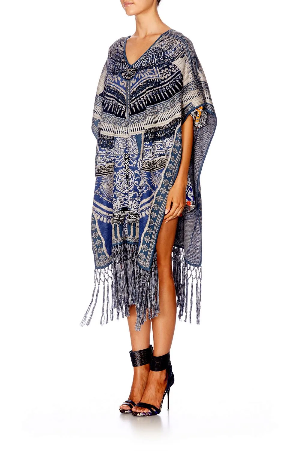 LONG V-NECK PONCHO TALES OF BATIK