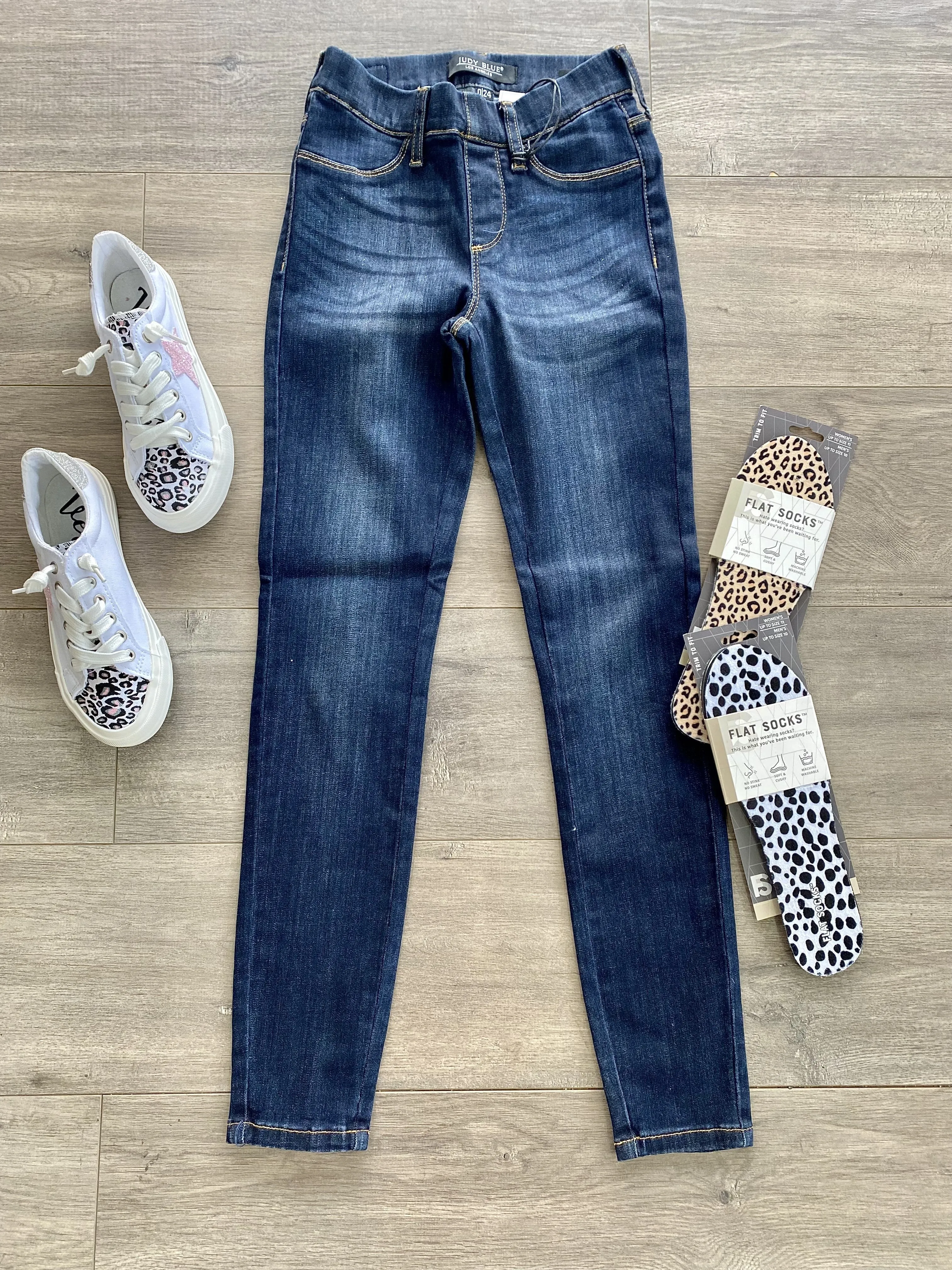 Mid Rise Dark Wash Skinny Jeggings