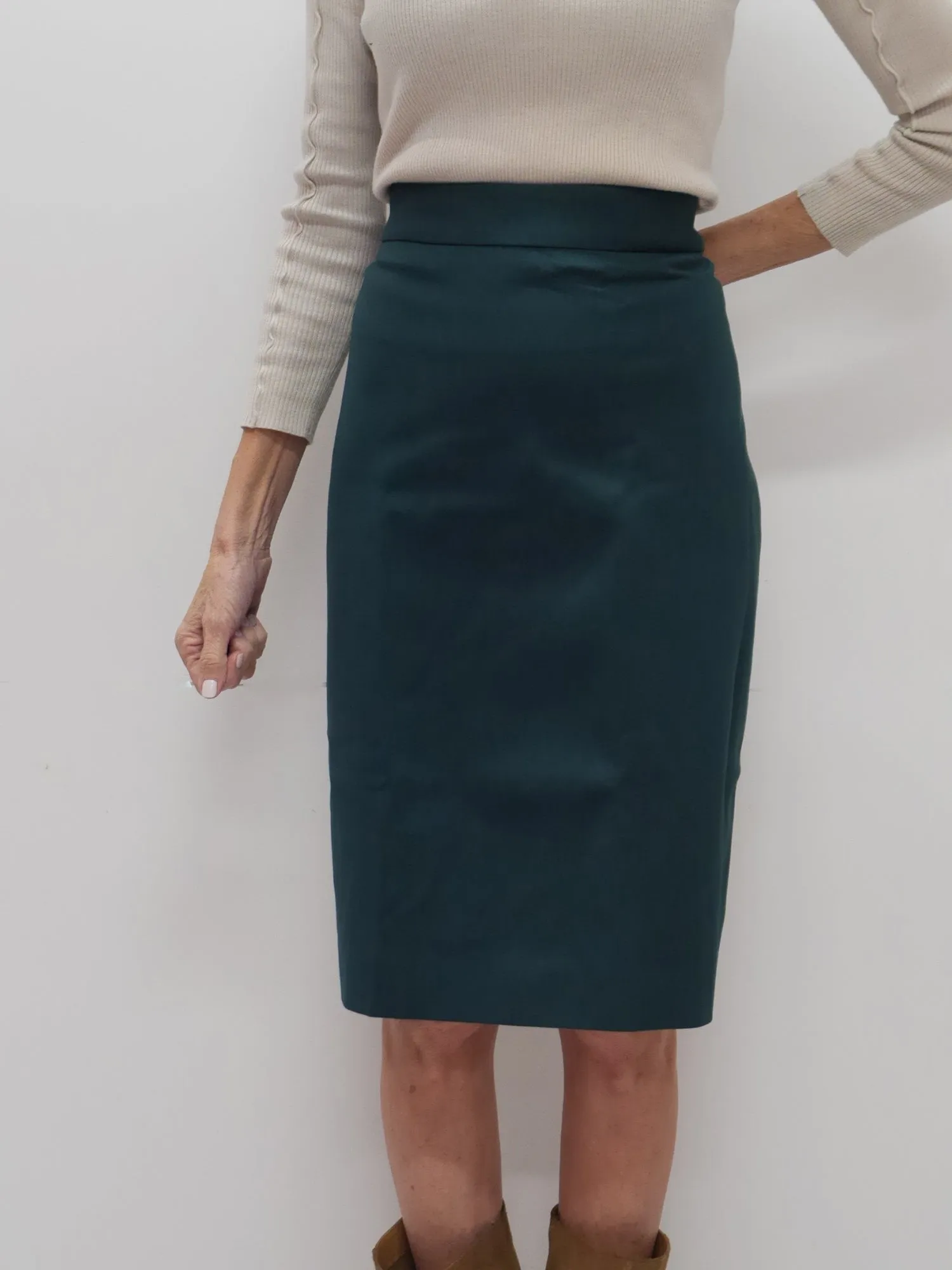 Mossaic Slim Cut Straight Skirt Skirt (1804)