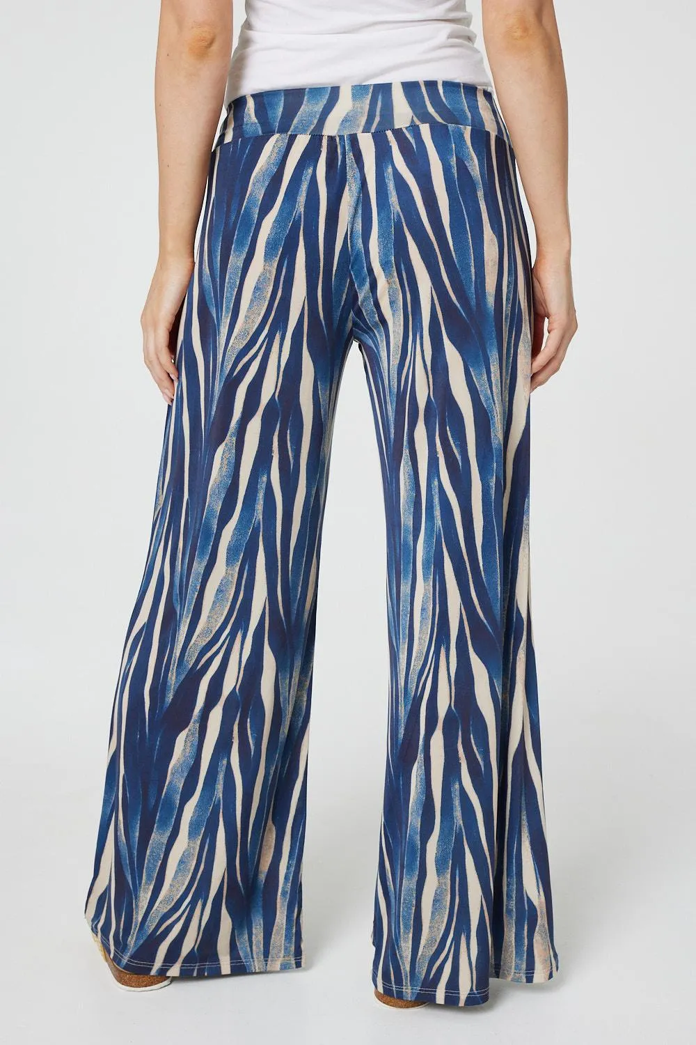 Printed Wide Leg Pull On Pants